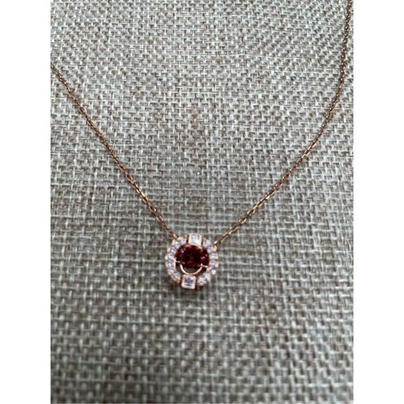 Swarovski Sparkling Dance Necklace Red Crystal Gold Chain Una Gift Idea - Picture 4 of 7